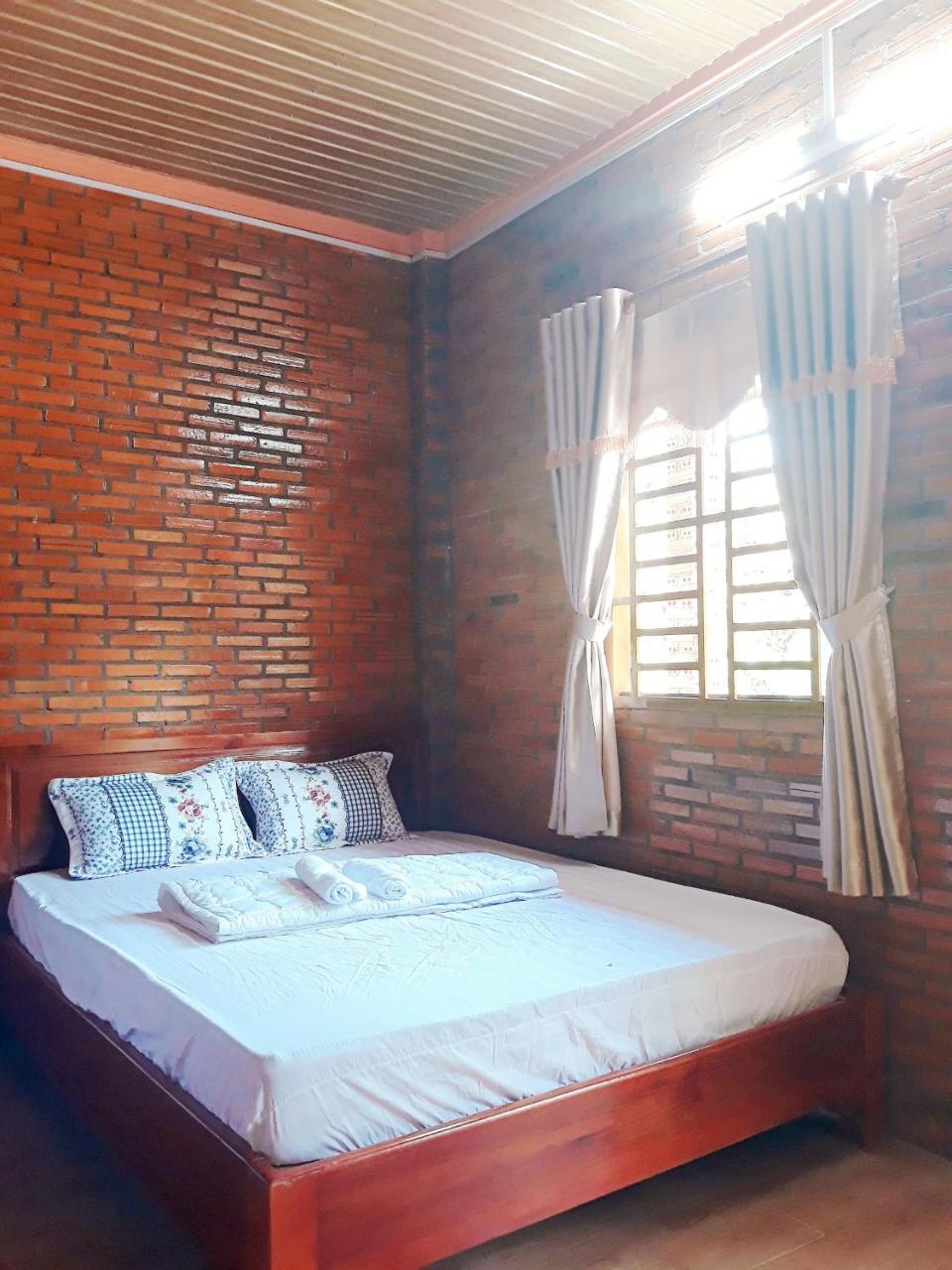 Cat Tien Farmer Lodge Quan Tom Exterior foto