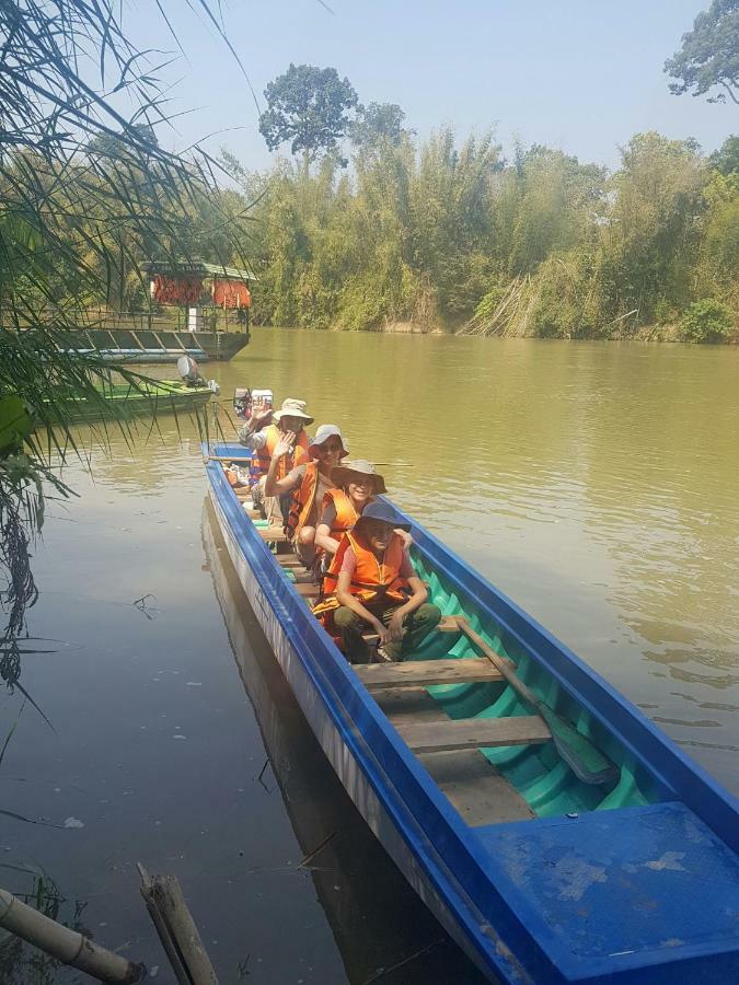 Cat Tien Farmer Lodge Quan Tom Exterior foto